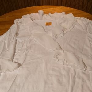 Ruby Rd. White Blouse with Yellow Tag